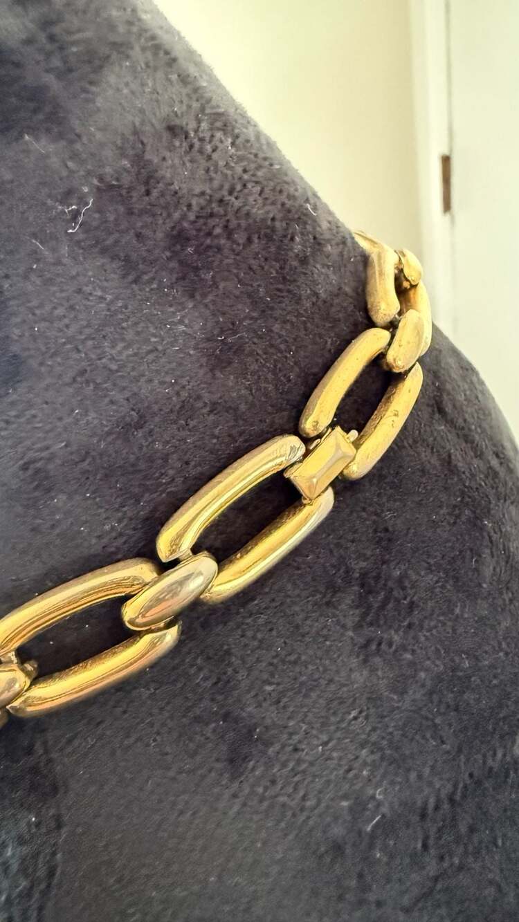 Vintage Trifari Gold Tone Chunky Link Statement Necklace - Picture 3 of 6